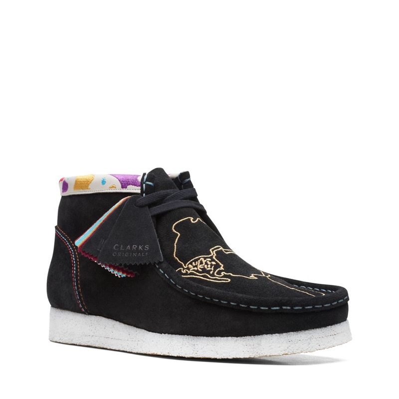 Black Clarks Embroidery Men's Desert Boots | 25617-DSUW