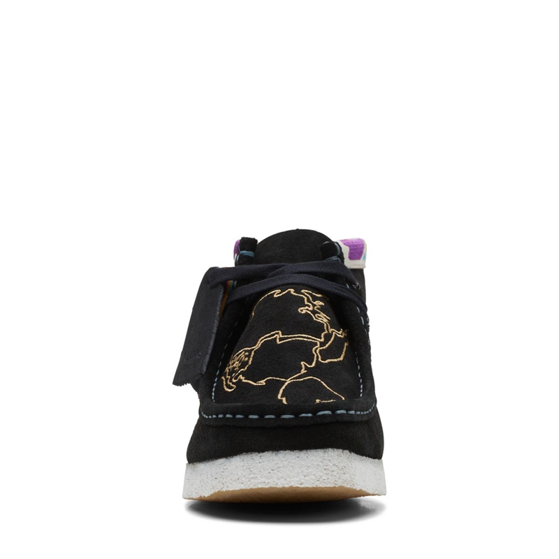 Black Clarks Embroidery Women's Desert Boots | 85341-FMQB