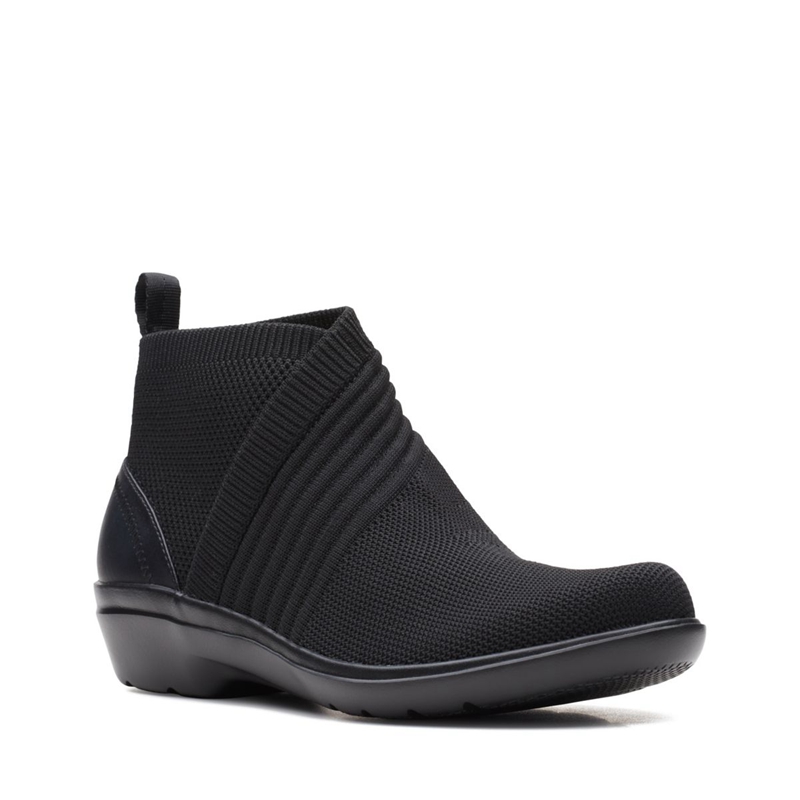 Black Clarks Sashlyn Mid Combi Women's Chukka Boots | 51682-JHRA