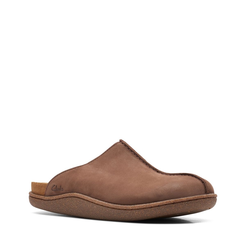 Brown Clarks Pilton Ease Nubuck Men's Slippers | 09218-OUPK