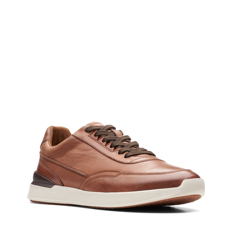 Brown Clarks RaceLite Lace Tan Leather Men's Sneakers | 80976-TFIY