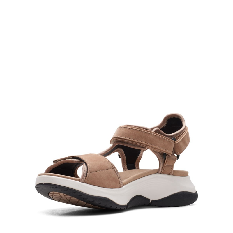 Brown Clarks Wave 2.0 Skip Sand Combi Women's Sandals | 05473-YMKW