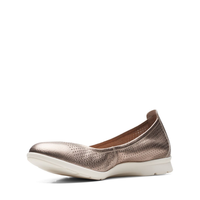 Platinum Clarks Jenette Ease Leather Women's Flat Shoes | 58742-CJIX