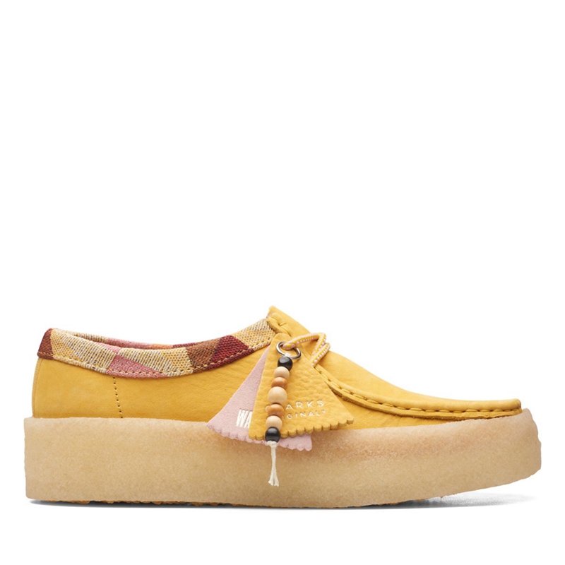 Yellow Clarks Wallabee Cup Nubuck Women\'s Slip Ons | 56427-SABN